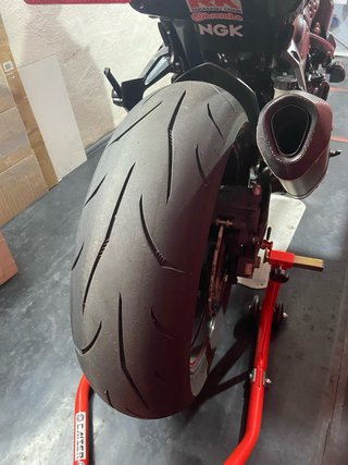 Kawasaki Z 750 R 2012 Negra 45 mil km