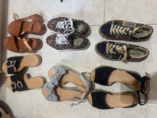Lote 4 pares de calzado y 6 de regalo