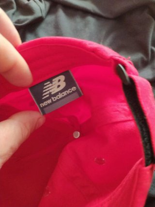 Gorra FC Liverpool New Balance Roja