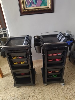 Mobiliario de peluqueria,lava cabezas,sillones,etc