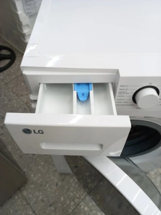 LAVADORA LG 8 KILO SEMI NUEVA GARANTIA TRANSPORTE