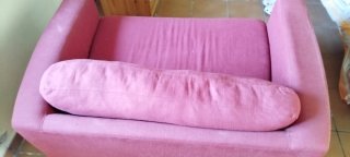Sofá rosa Ikea. Solo recogida en Eirexe, Ligonde