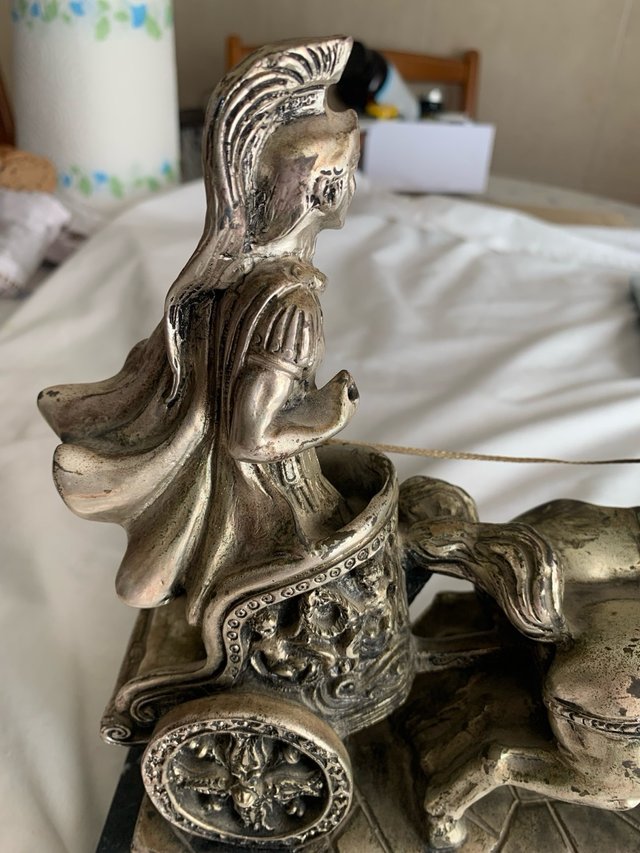 Figura Biga Romana Decorativa