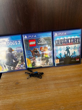 3 Juegos PS4 + 2 Micrófonos