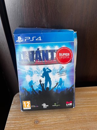 3 Juegos PS4 + 2 Micrófonos