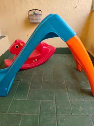 Caballo balancín Little Tikes rojo