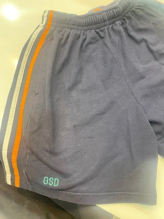 Uniforme GSD Colegio Polos 10€  Pantalón 10 €