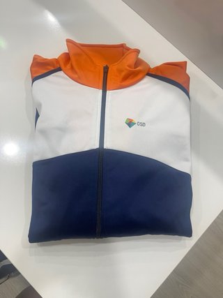 Uniforme GSD Colegio Polos 10€  Pantalón 10 €