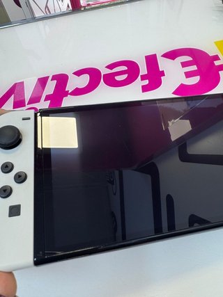 Consola Nintendo Switch Oled Blanca heg-001