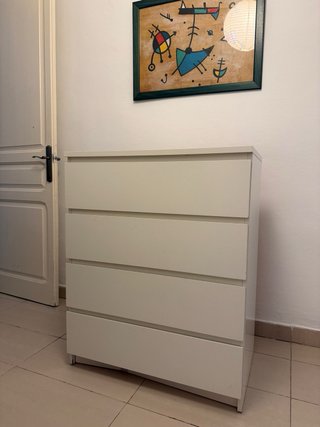 Cómoda IKEA 4 cajones blanca