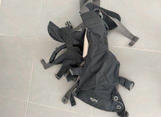 Portabebés Joie Savvy body carrier