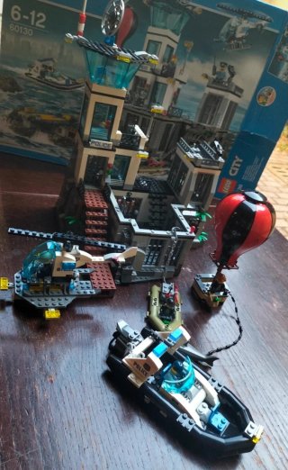 LEGO City 60130 - Torre di Controllo Costiera