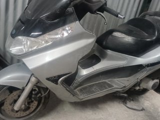 Piaggio X8 125cc Maxi Scooter