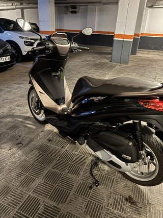 Piaggio Medley 125 2020 Negro/Marrón