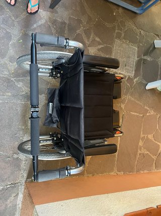 Silla de ruedas autopropulsable KARMA Flexx 8522HD