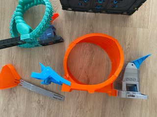 Set 3 Juguetes Hot Wheels Pista y Accesorios