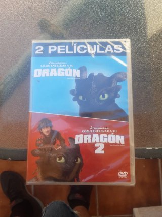 Lote 22 DVDs Películas  y  DVD no tiene mando