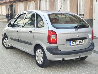 Citroen Xsara Picasso 1.6i 110cv 1 año de garantia