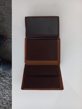 Cartera de caballero de piel ubrique