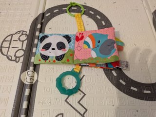 Libro sensorial bebé Infantino Link & Squeak