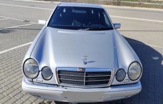 Mercedes E320 W210 Avantgade