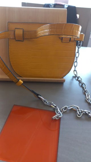 Bolso amarillo efecto piel cocodrilo