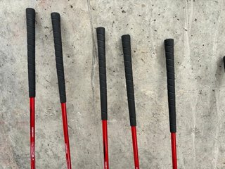 Set de palos de golf con bolsa y carro