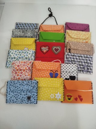 Bolsos de goma eva hechos a mano
