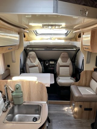 Autocaravana perfilada