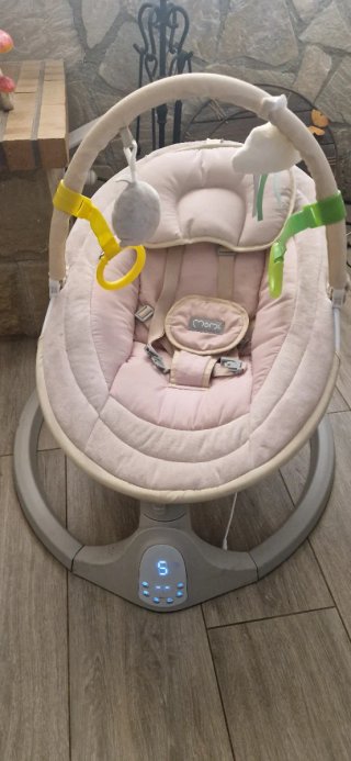 Mecedora Momi para bebé