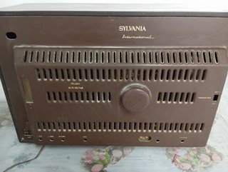 Televisor Vintage Sylvania I2.