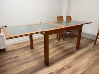 Mesa comedor madera y 6 sillas