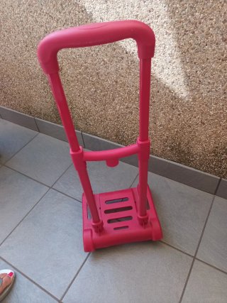 Carrito escolar rojo