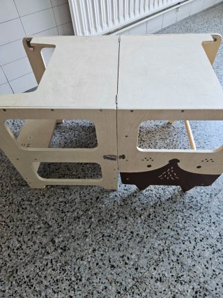 Torre de aprendizaje y pizarra