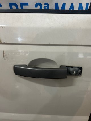 Maneta exterior puerta delantera izquierda