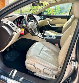Opel Insignia 2011