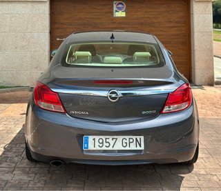 Opel Insignia 2011