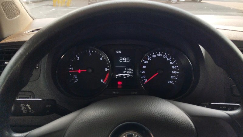 Volkswagen Polo 2016 - foto 1