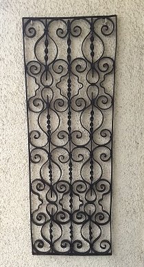 Rejas ornamentales antiguas de hierro forjado