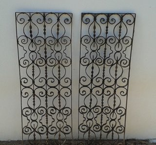 Rejas ornamentales antiguas de hierro forjado