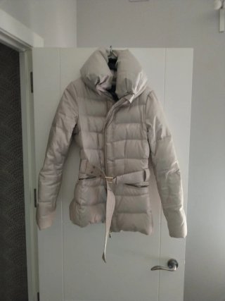 Chaqueta de plumas beige