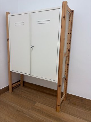 Mueble Ikea Blanco y Madera