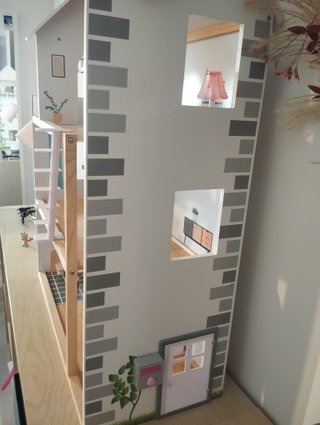 Casa de muñecas de madera
