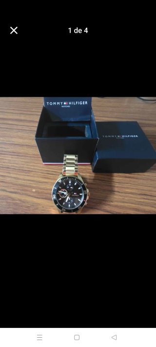 Reloj Tommy Hilfiger Dorado y Negro