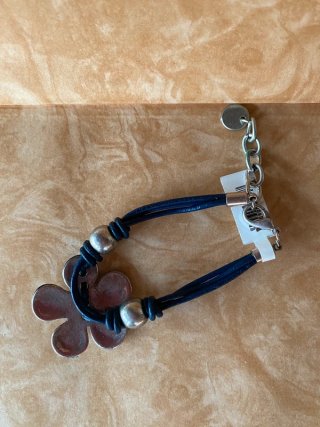 Pulsera azul marino con flor grande estilo vintage