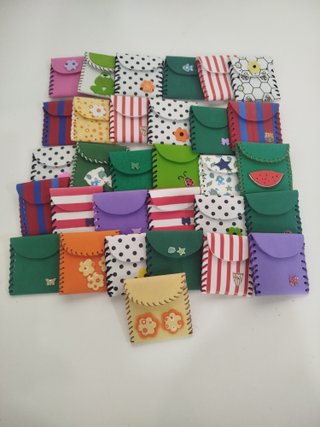 Carteras pequeñas goma eva