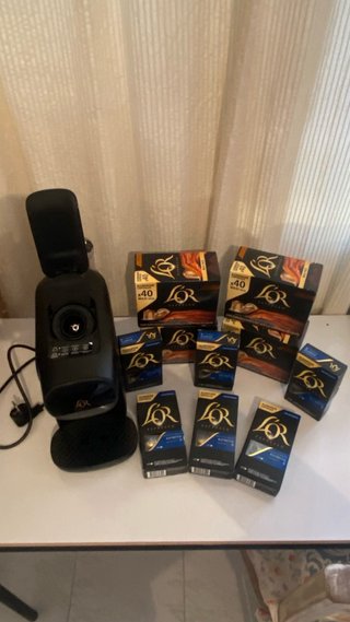 Cafetera LOR Espresso + Cápsulas lote
