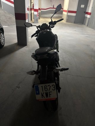 Kawasaki Z650 Naked Negra/Verde