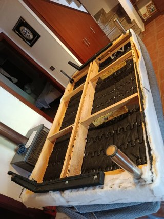 Sofá cama gris de tela