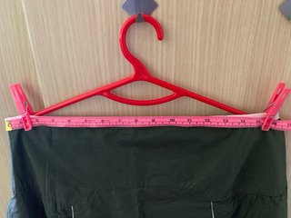 Falda hippie verde con bordado floral